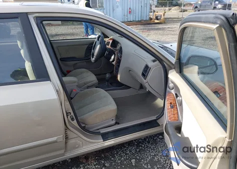 2003 Hyundai Elantra Gls/Gt из США, поврежденный, VIN KMHDN45D83U598479